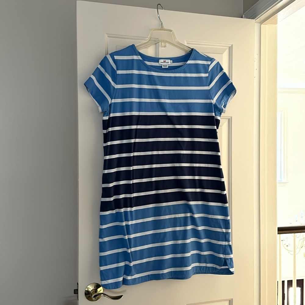 Excellent used condition Vineyard Vines dress size xl